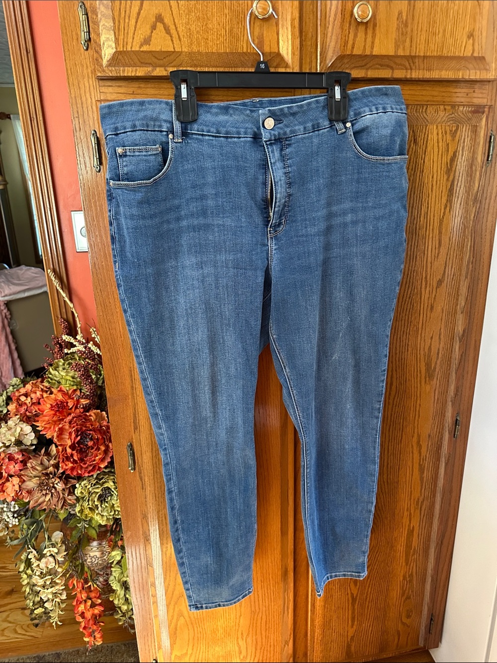 Seven7 Women's Medium Blue Skinny Stretch Jeans